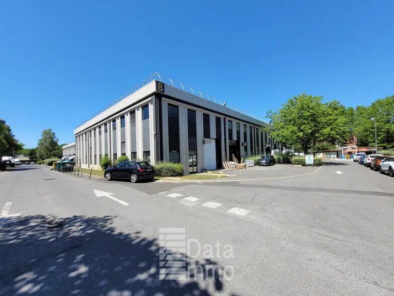 Industriel/Logistique dans Lognes à louer - Photo de l’immeuble – Image 1 sur 7