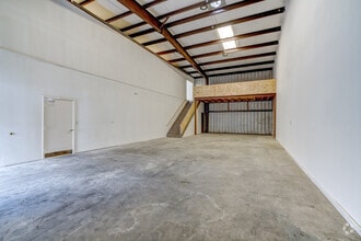 5829 W Sam Houston Pky N, Houston, TX à louer Photo intérieure– Image 1 sur 3