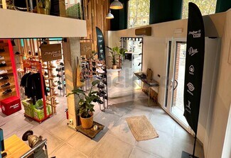 Plus de détails pour Local commercial à louer