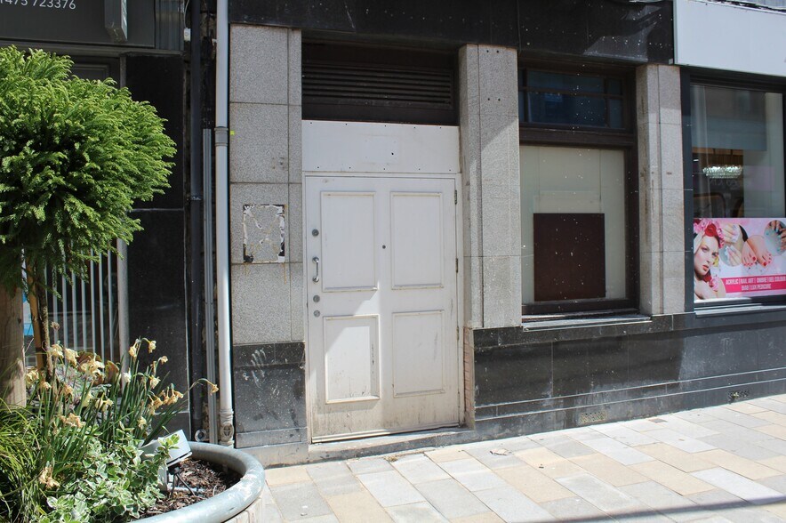 68-76 West Blackhall St, Greenock à louer - Photo de l’immeuble – Image 1 sur 1