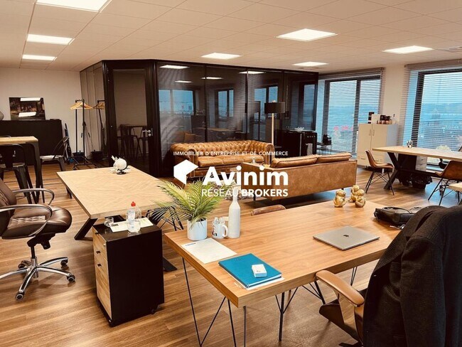 Plus de détails pour Bureau à vendre
