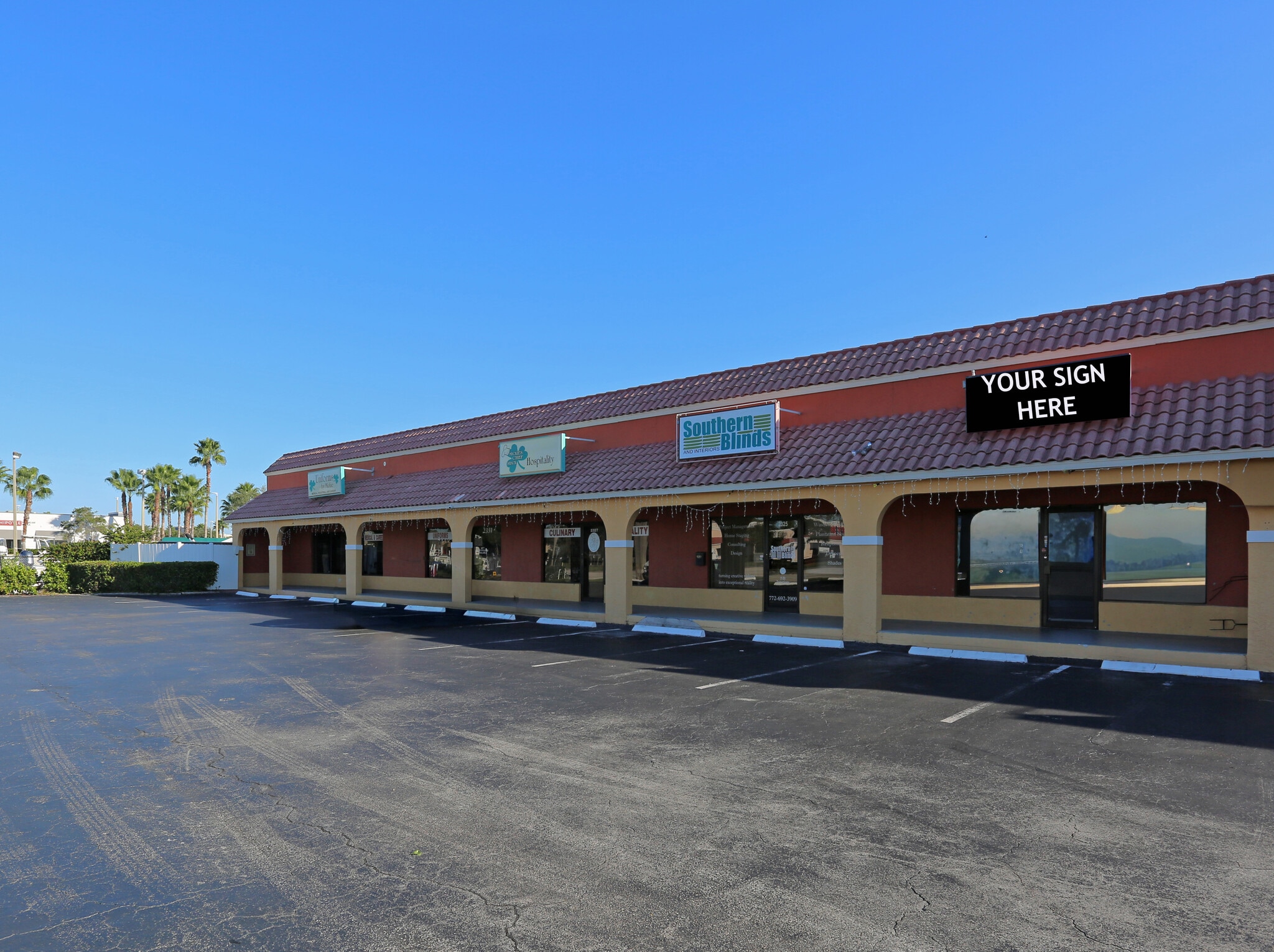 2301-2331 NW Federal Hwy, Stuart, FL à louer Photo de l’immeuble– Image 1 sur 1