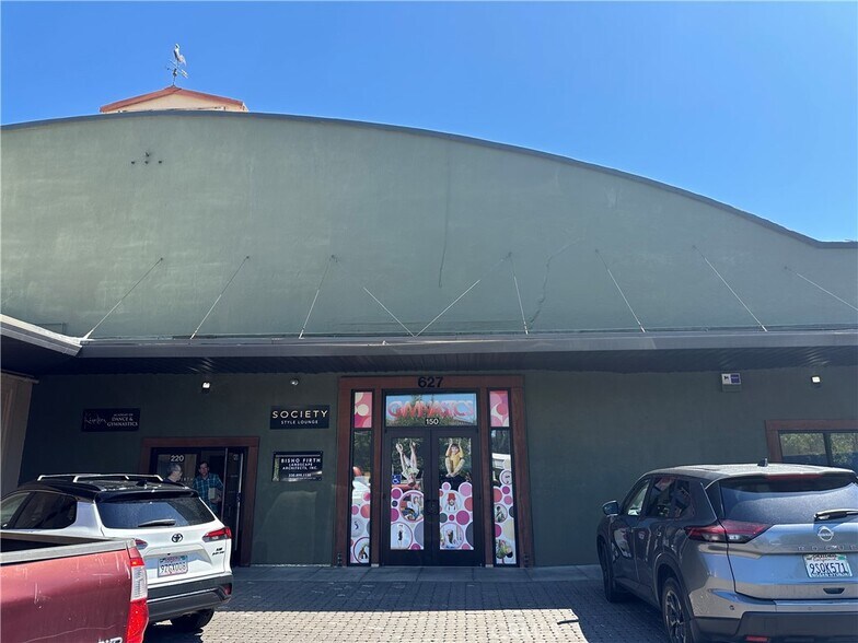 627 Broadway St, Chico, CA à louer - Photo de l’immeuble – Image 3 sur 7