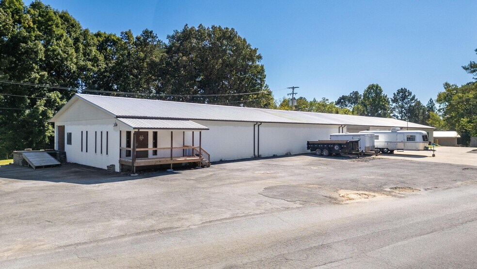 1050 Whisperwood Trl NE, Cleveland, TN à vendre - Photo de l’immeuble – Image 2 sur 56