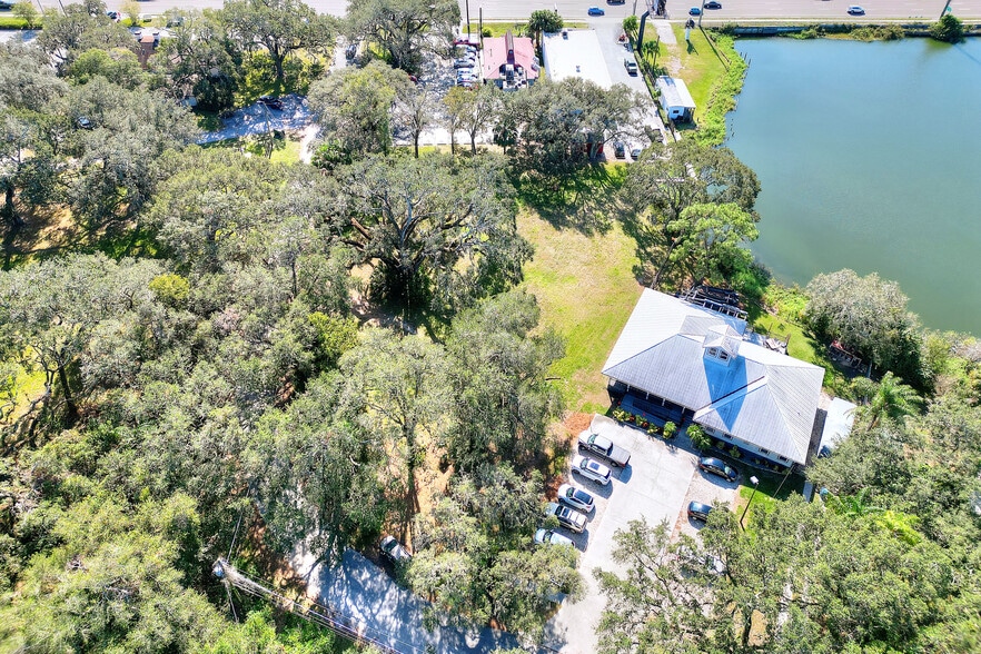 1214 W Brandon Blvd, Brandon, FL à vendre - Aérien – Image 3 sur 9
