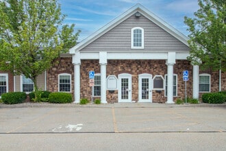 1120-1150 CROSSPOINTE Ln, Webster, NY à louer Photo de l’immeuble– Image 2 sur 27
