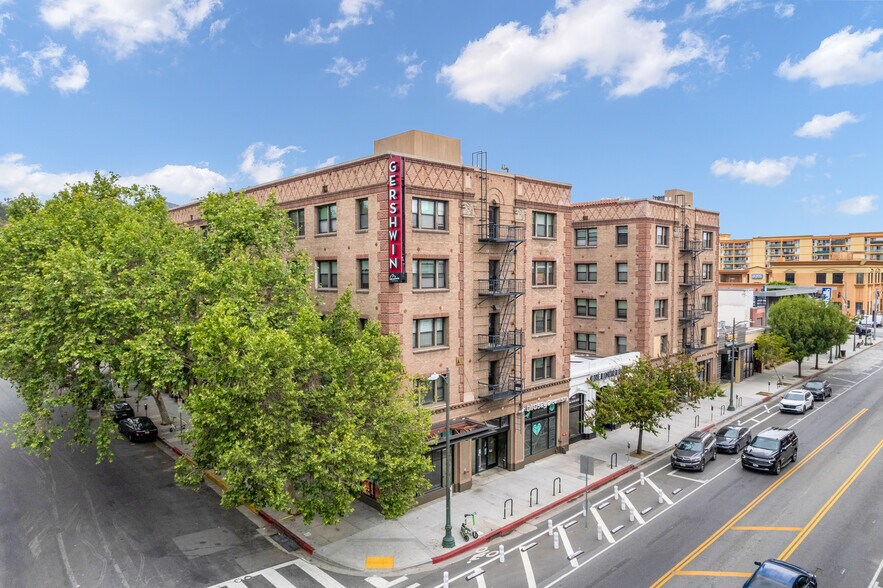 5529-5533 Hollywood Blvd, Los Angeles, CA à vendre - Photo de l’immeuble – Image 3 sur 16