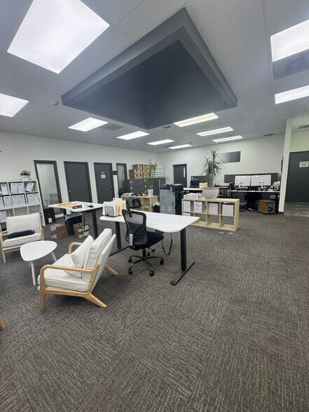1480 Howard St, Elk Grove Village, IL à louer - Photo de l’immeuble – Image 3 sur 15