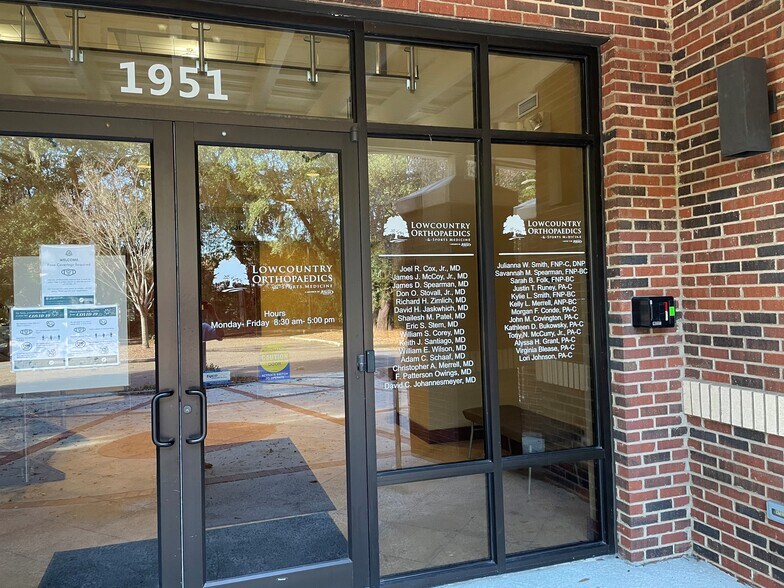 1951 Clements Ferry Rd, Charleston, SC à louer - Photo de l’immeuble – Image 2 sur 10