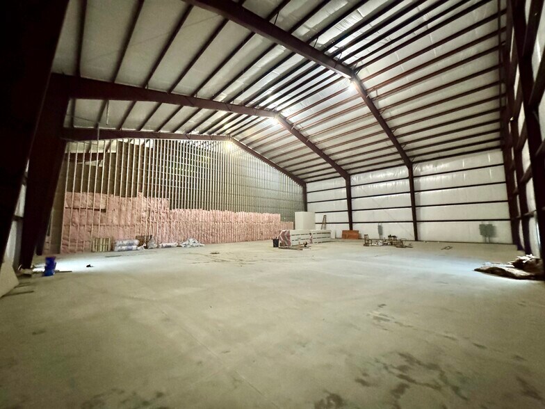 5700 Eastside Parkway Dr, Gas City, IN à louer - Photo de l’immeuble – Image 2 sur 17