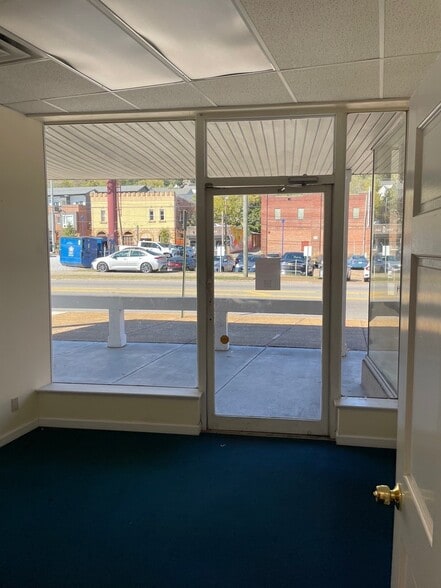 3908 Tennessee Ave, Chattanooga, TN à louer - Photo intérieure – Image 2 sur 7