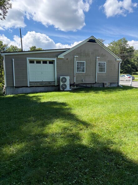 5394 Route 9W, Newburgh, NY à louer - Photo de l’immeuble – Image 2 sur 3