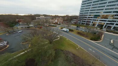 8609 Westwood Center Dr, Vienna, VA à louer - Vidéo sur l’annonce professionnelle 