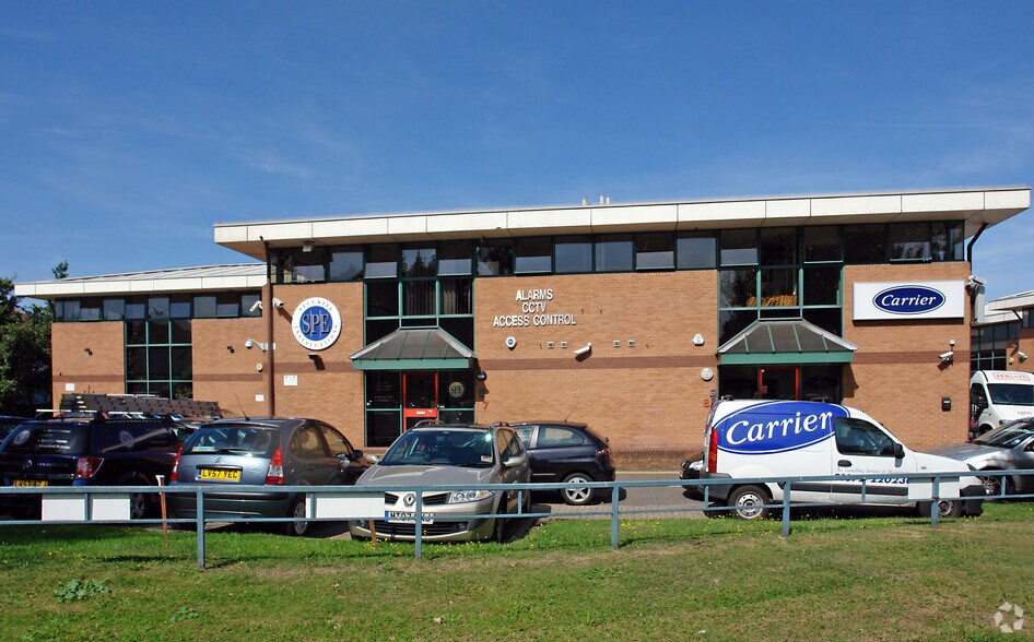 Cray Ave, Orpington à louer - Photo de l’immeuble – Image 2 sur 5