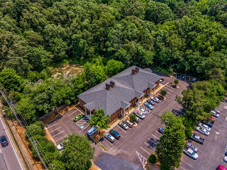 425 E Crossville Rd, Roswell, GA à vendre - Photo de l’immeuble – Image 3 sur 13