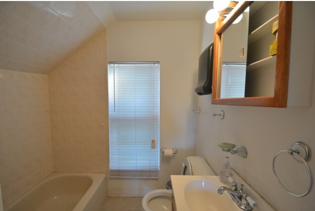 231 N Milwaukee Ave, Wheeling, IL à louer - Photo intérieure – Image 3 sur 31