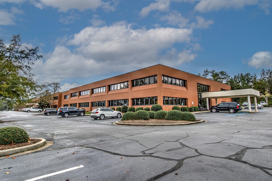 410 University Pky, Aiken, SC à vendre - Photo de l’immeuble – Image 3 sur 47