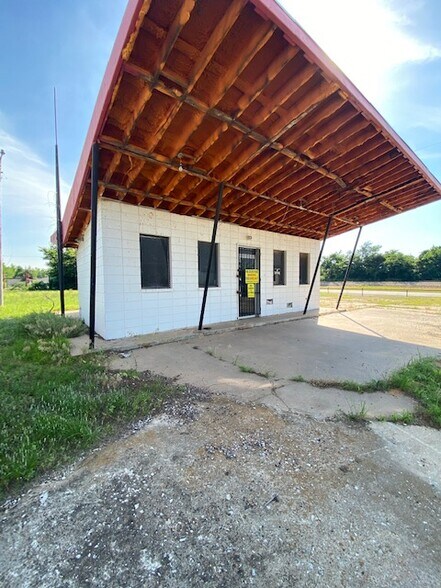 8016 Spencer Jones Rd, Oklahoma City, OK à vendre - Photo de l’immeuble – Image 3 sur 5