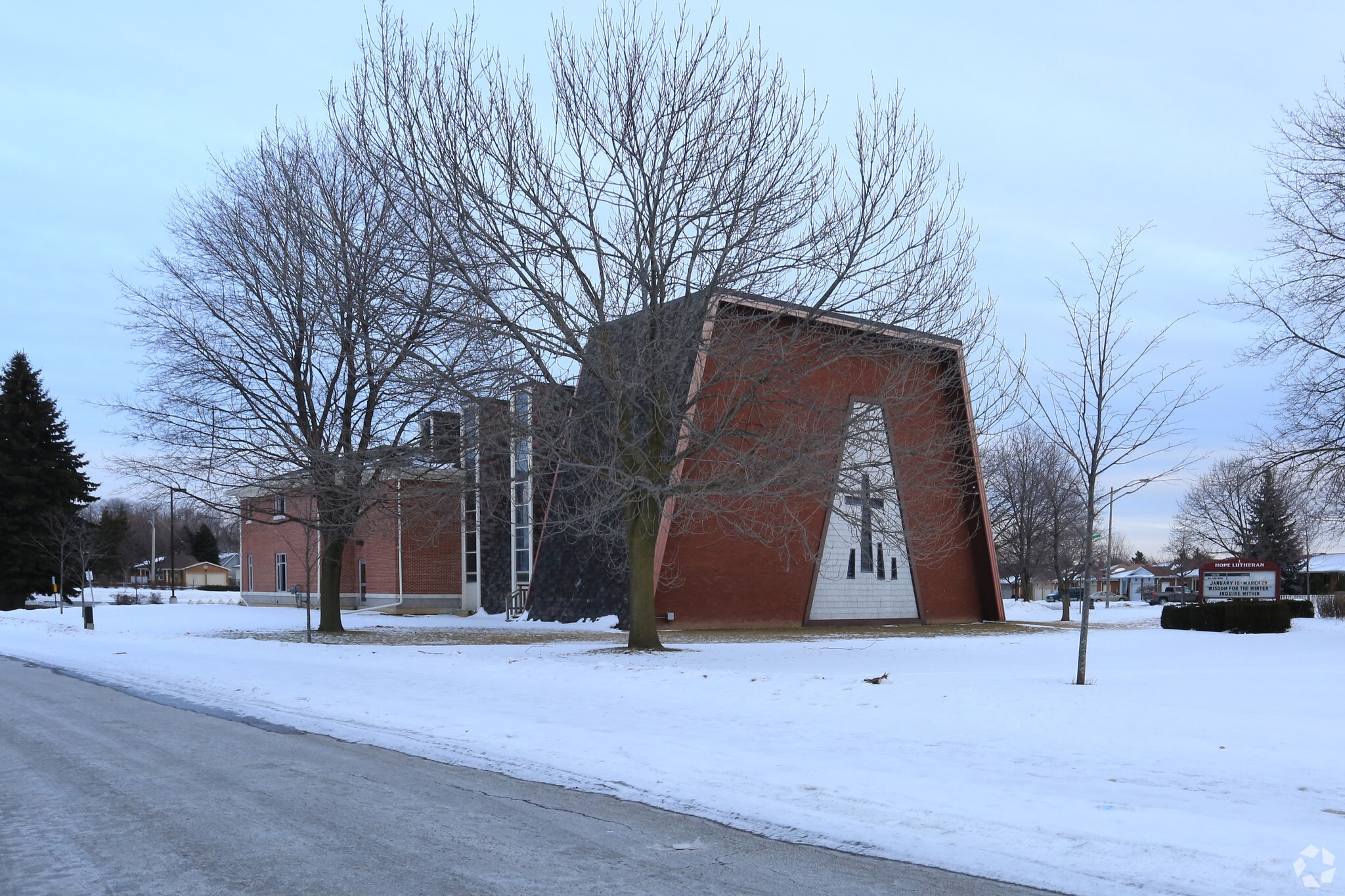 30 Shaftsbury Dr, Kitchener, ON à vendre Photo principale– Image 1 sur 5