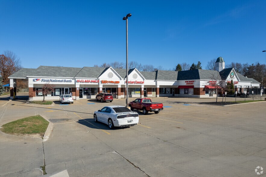 497-519 E Aurora Rd, Macedonia, OH à louer - Photo principale – Image 1 sur 7