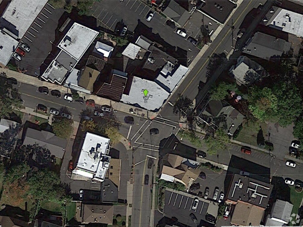 335 Passaic Ave, Nutley, NJ à vendre Photo principale– Image 1 sur 19