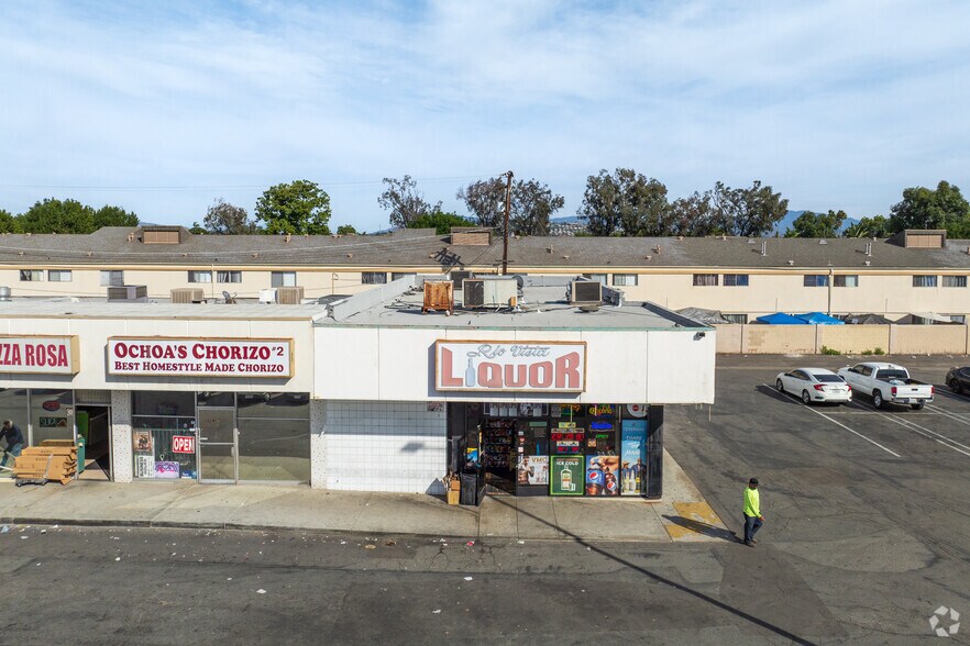 2811-2829 E Lincoln Ave, Anaheim, CA à louer - Photo de l’immeuble – Image 2 sur 6