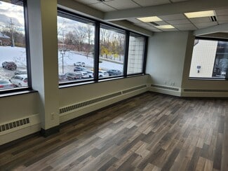 Plus de détails pour 24600 Detroit Rd, Westlake, OH - Bureau à vendre