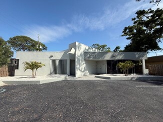 Plus de détails pour 6711 38th Ave N, Saint Petersburg, FL - Bureau à vendre