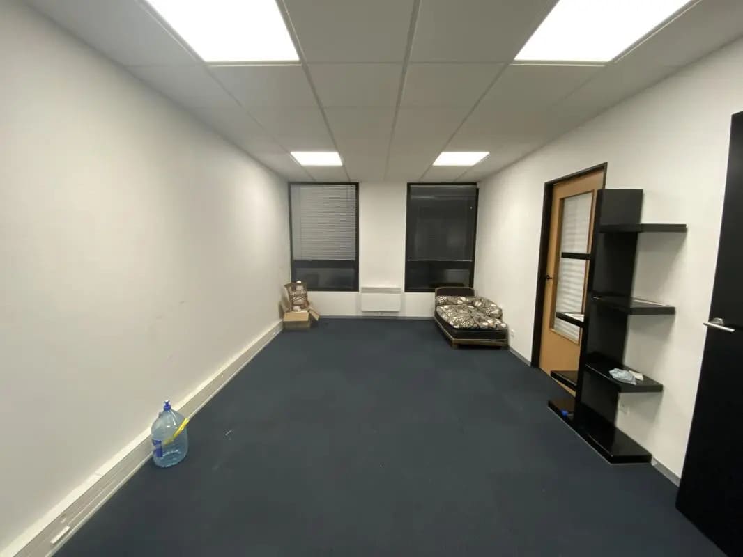 Bureau dans Pacé à louer Photo intérieure– Image 1 sur 5