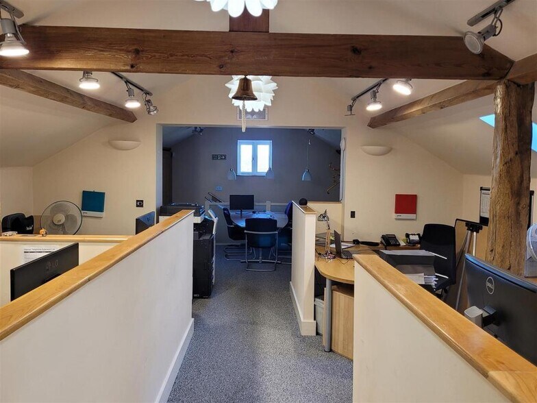 Langley Rd, Wootton Wawen à vendre - Photo de l’immeuble – Image 3 sur 4