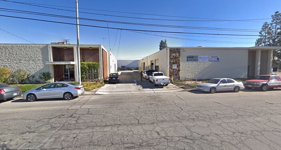 11200-11208 Greenstone Ave, Santa Fe Springs, CA à louer - Photo de l’immeuble – Image 2 sur 2
