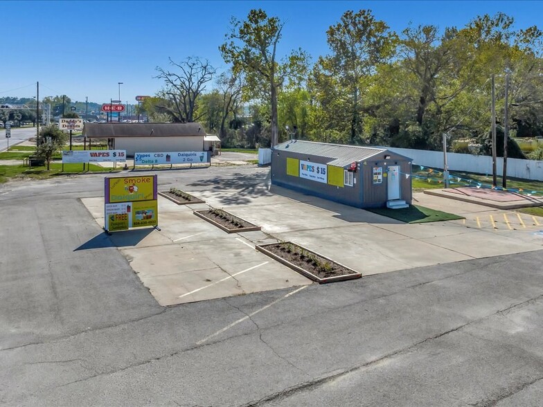 205 N Timberland Dr, Lufkin, TX à vendre - Photo de l’immeuble – Image 2 sur 11