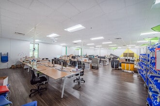 14 Blackstone Valley Pl, Lincoln, RI à louer Photo intérieure– Image 2 sur 8