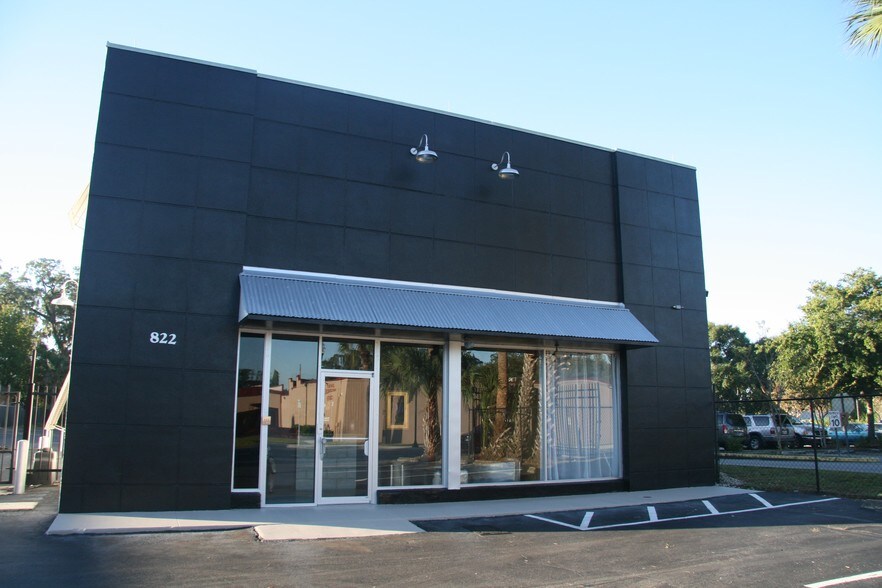 822 W Central Blvd, Orlando, FL à louer - Photo de l’immeuble – Image 2 sur 13