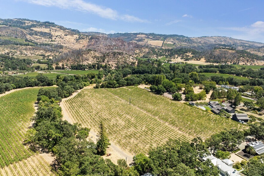 1090 Bale Ln, Calistoga, CA à vendre - Photo principale – Image 1 sur 12
