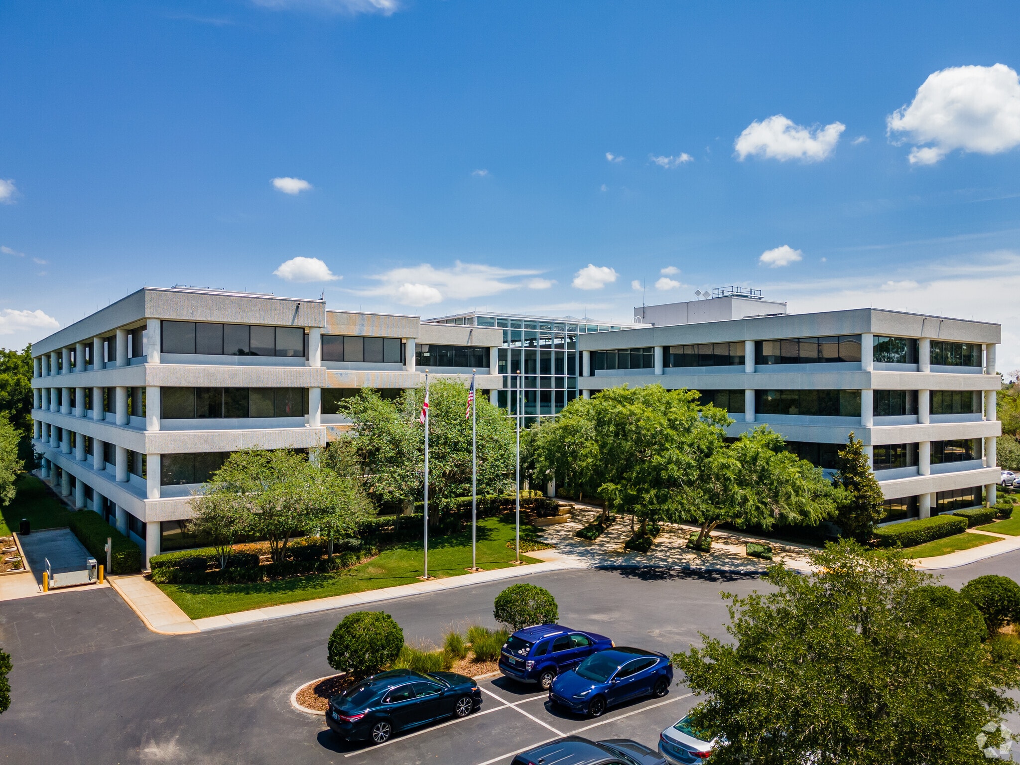 851 Trafalgar Ct, Maitland, FL à louer Photo principale– Image 1 sur 20
