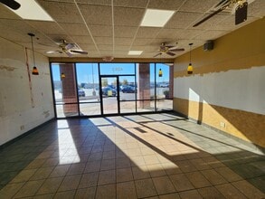 4249-4299 Keaton Crossing Blvd, O'Fallon, MO à louer Photo intérieure– Image 2 sur 3