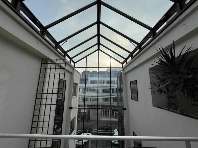 79-91 Rue Pierre Sémard, Châtillon à louer - Photo de l’immeuble – Image 1 sur 9