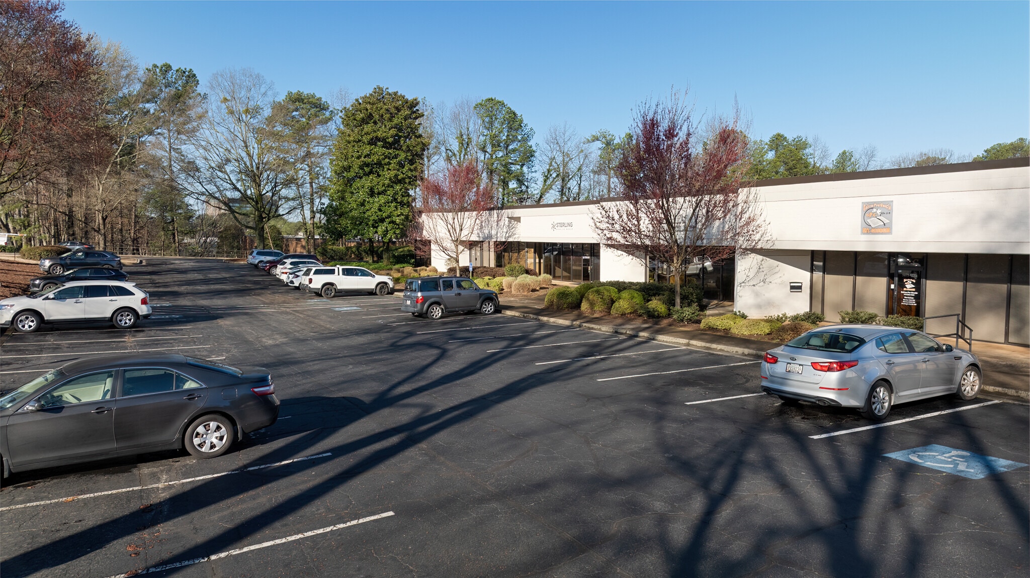 5875 Peachtree Industrial Blvd, Norcross, GA à louer Photo de l’immeuble– Image 1 sur 28