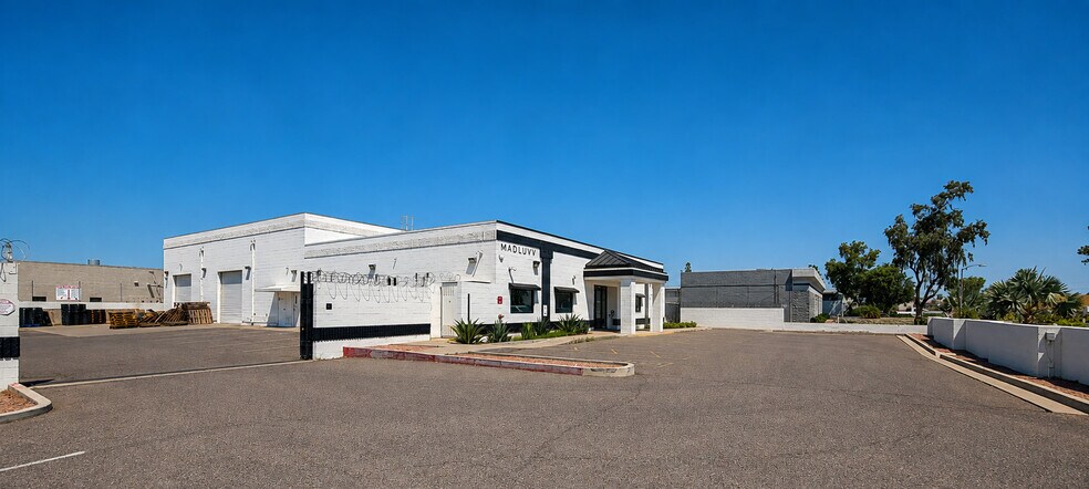 728 N Monterey St, Gilbert, AZ à louer - Photo de l’immeuble – Image 2 sur 9