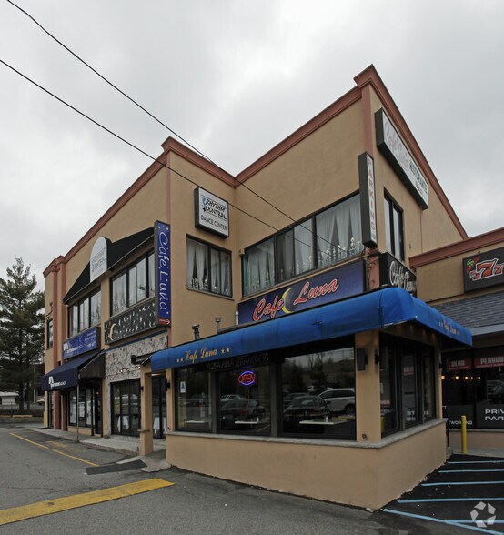 1300 Hylan Blvd, Staten Island, NY à louer - Photo de l’immeuble – Image 3 sur 31