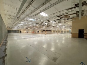 Hwy 60, Riverside, CA à louer Photo intérieure– Image 2 sur 16