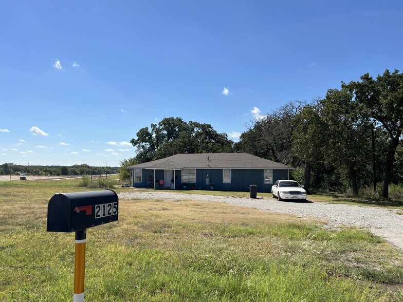 2125-2133 W FM 917, Joshua, TX à vendre - Photo de l’immeuble – Image 3 sur 4