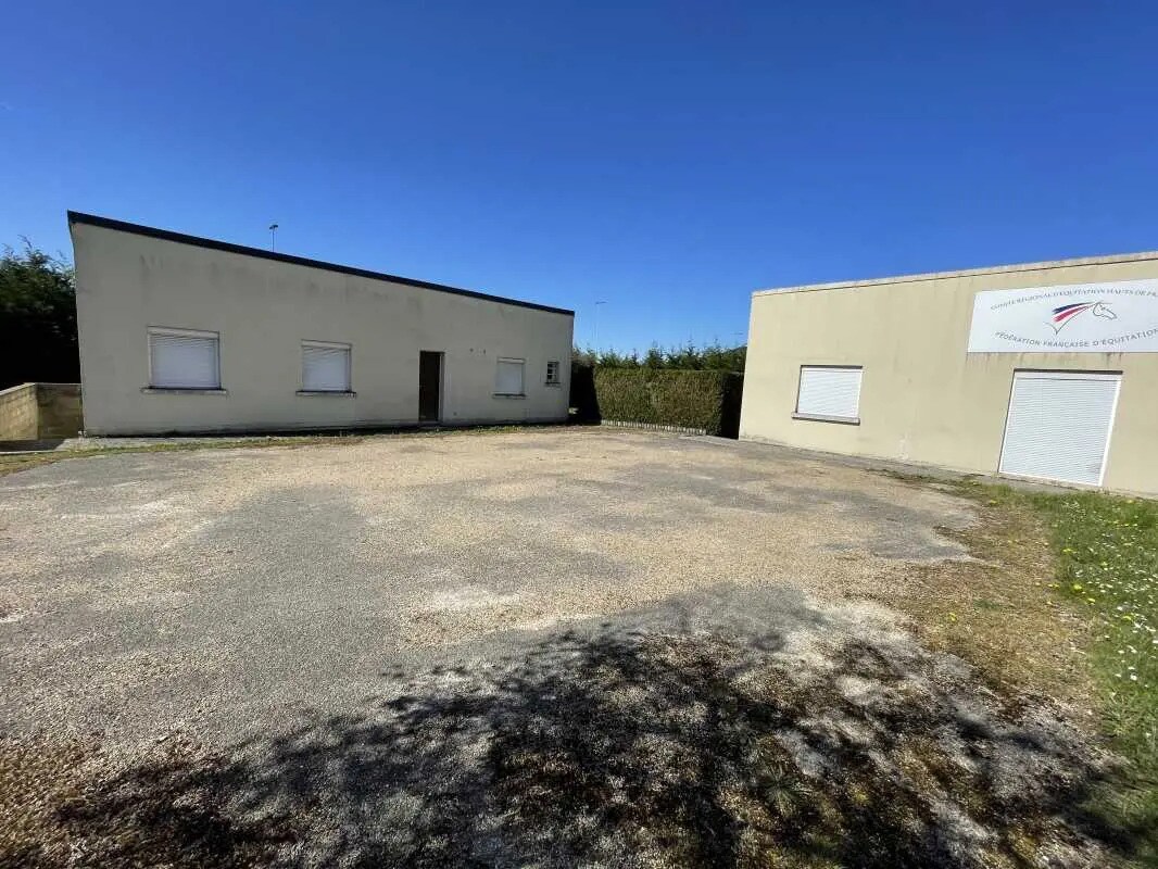 Bureau dans Compiègne à louer Photo de l’immeuble– Image 1 sur 22