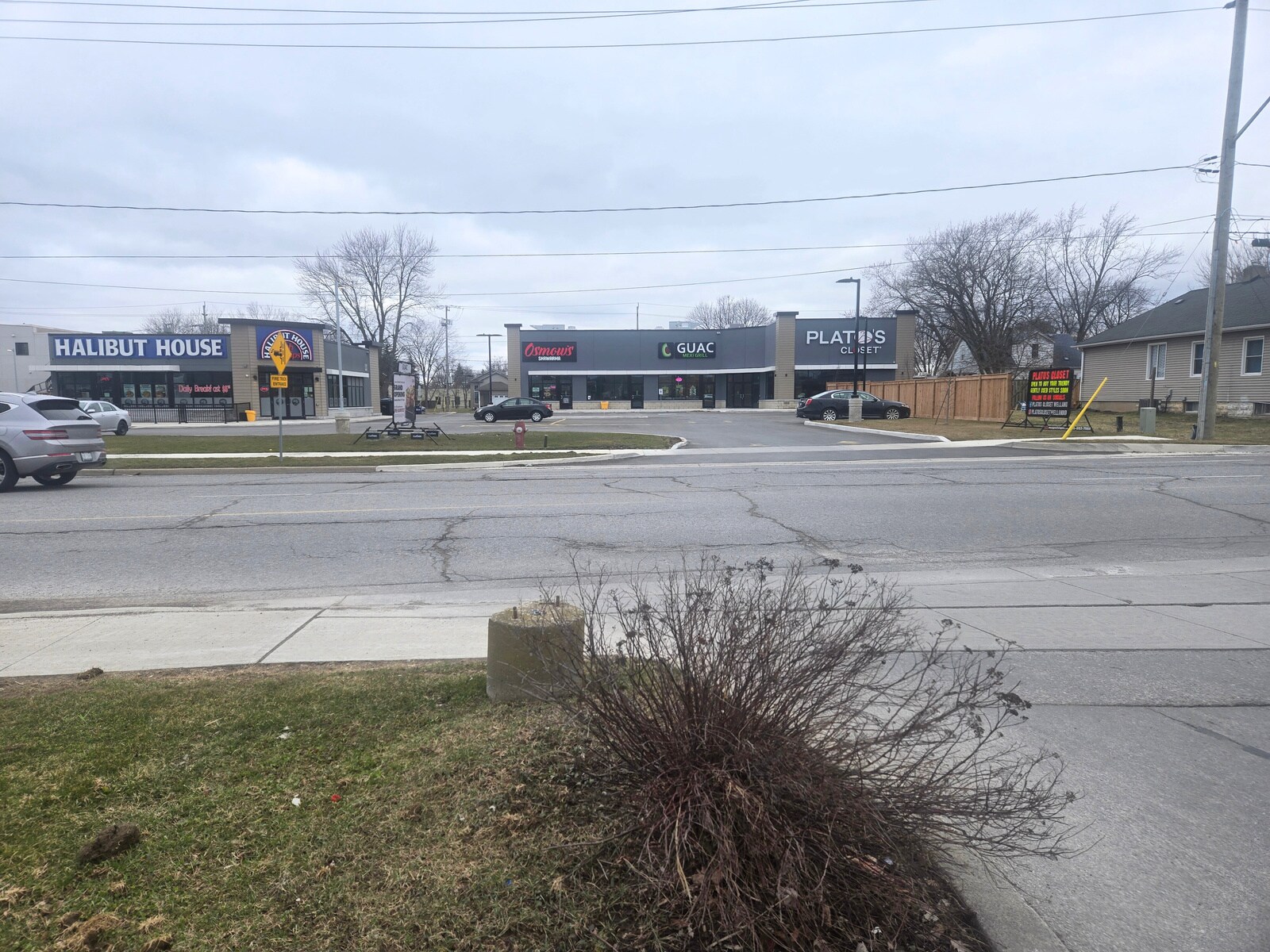 15 Rice Rd, Welland, ON à louer Photo de l’immeuble– Image 1 sur 9