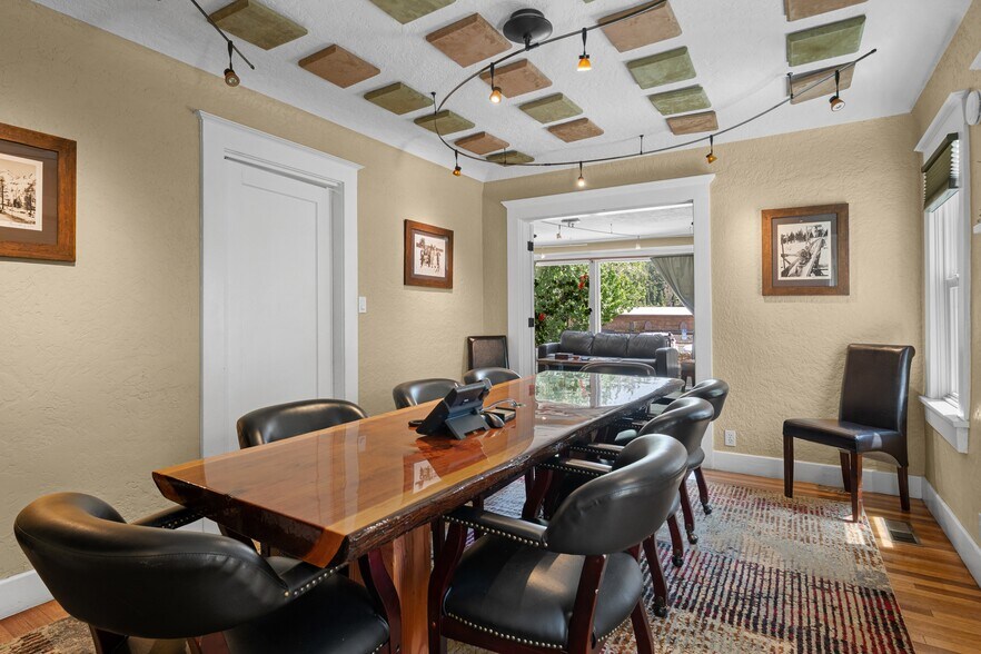 10280 Donner Pass Rd, Truckee, CA à vendre - Photo de l’immeuble – Image 3 sur 21