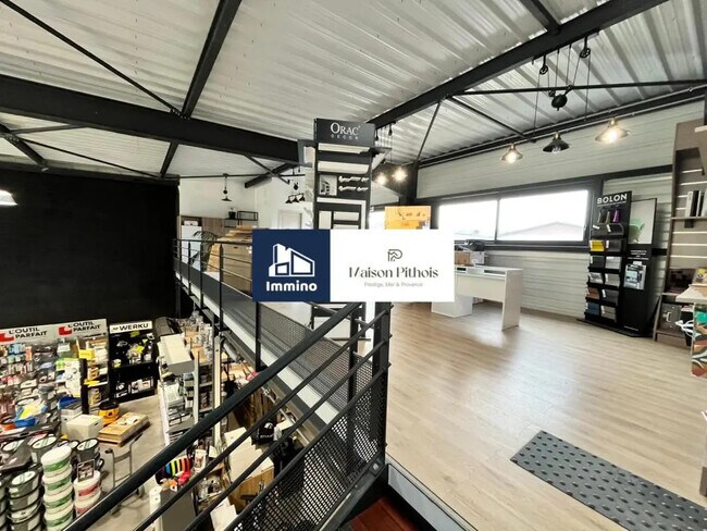 Plus de détails pour Local commercial à louer
