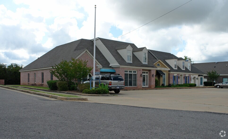 2525-2533 Bell Rd, Montgomery, AL à vendre - Photo de l’immeuble – Image 2 sur 5