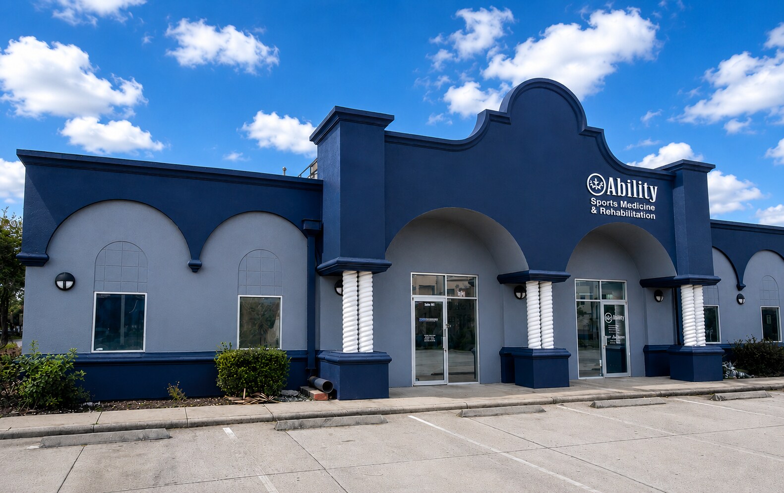 309-313 W Bass St, Kissimmee, FL à louer Photo de l’immeuble– Image 1 sur 20