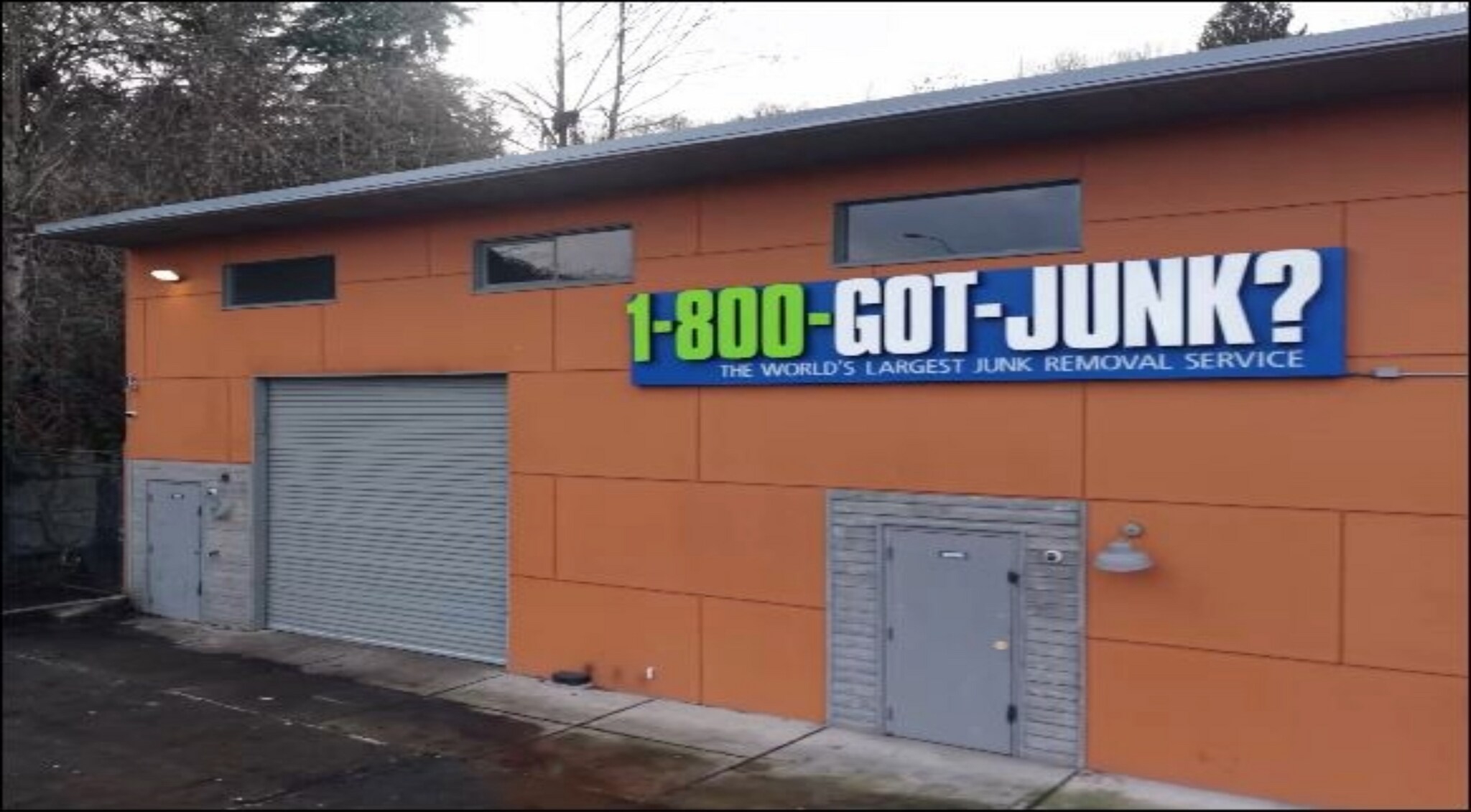 13003 Tukwila International Blvd, Tukwila, WA à vendre Photo de l’immeuble– Image 1 sur 14